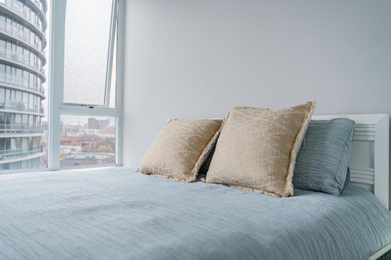 Amazing Views ! Leather Furniture ! Cozy Condo! Ванкувер Екстер'єр фото