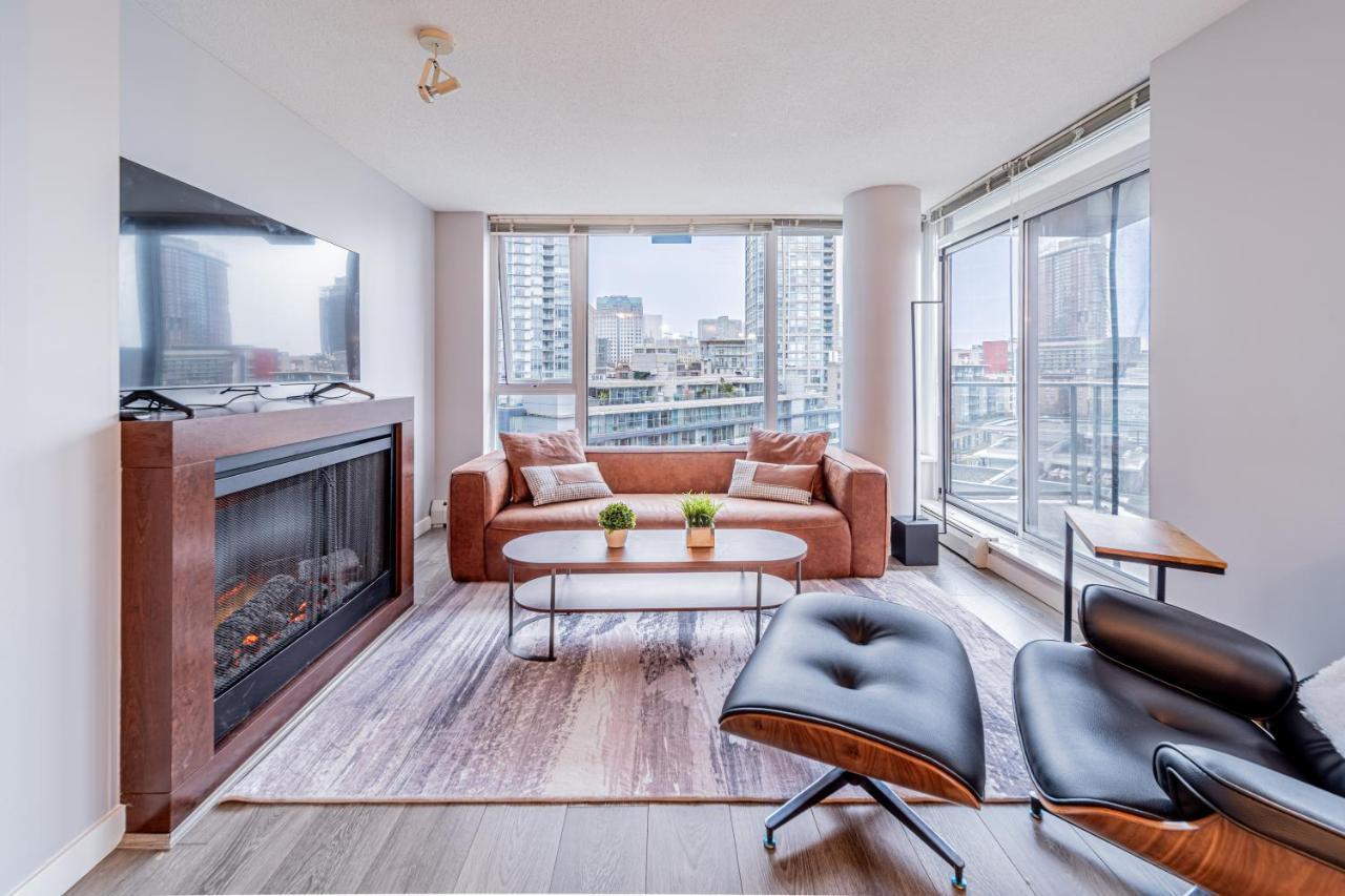 Amazing Views ! Leather Furniture ! Cozy Condo! Ванкувер Екстер'єр фото