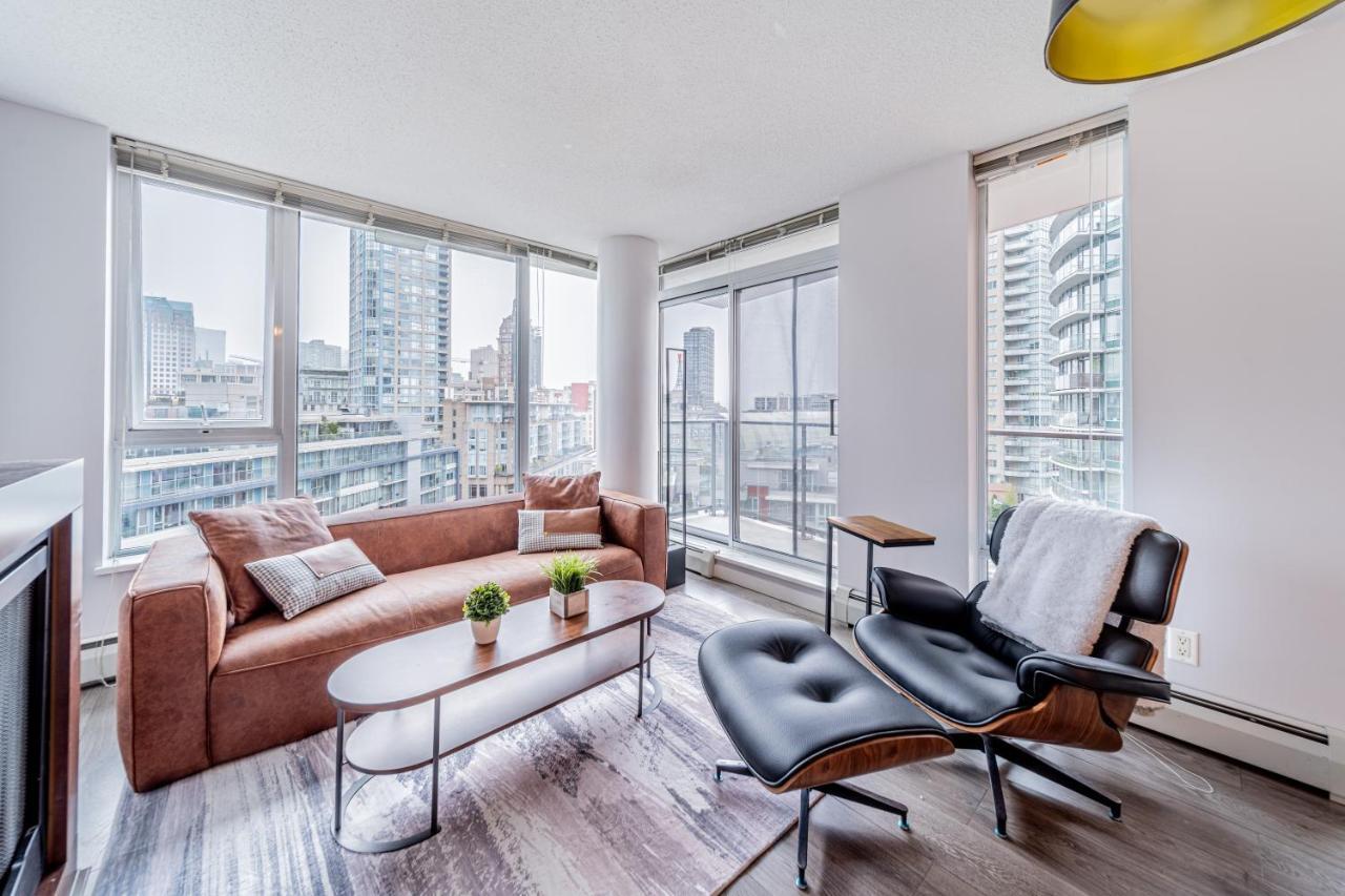 Amazing Views ! Leather Furniture ! Cozy Condo! Ванкувер Екстер'єр фото